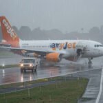 easyjet flight u2238 emergency landing newcastle
